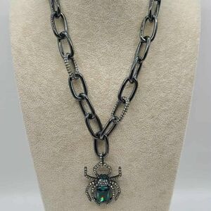 Betsey Johnson Chunky Black Spider Necklace with Green Crystal NWT!  HALLOWEEN